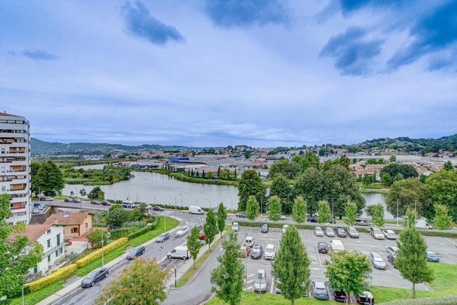 Luminoso Atico Con Terraza, Irun, Parking, 4Pax Apartamento Exterior foto